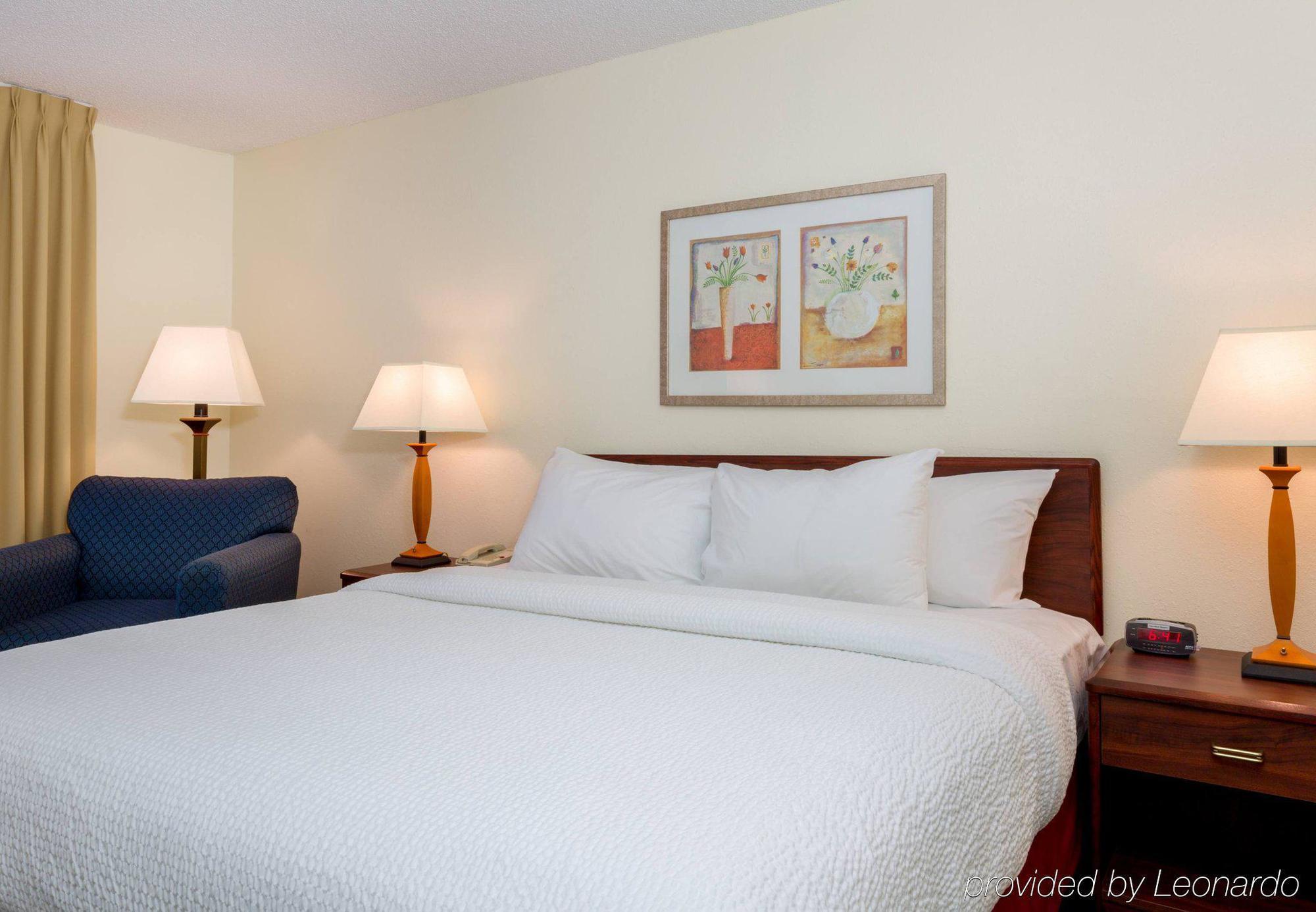 Fairfield & Kansas Airport 3*